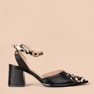 Tacones trabillas en cuero color negro y cuero con pelo animal print 105174