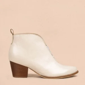 Botines en cuero color talco 105873