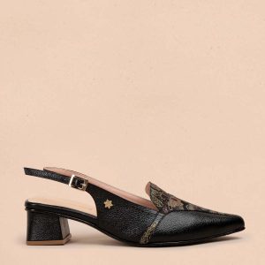 Trabilla en cuero color negro con brocado dorado en la parte superior 105925