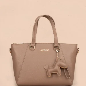 Bolso tipo cartera color moca con herrajes dorados 106178