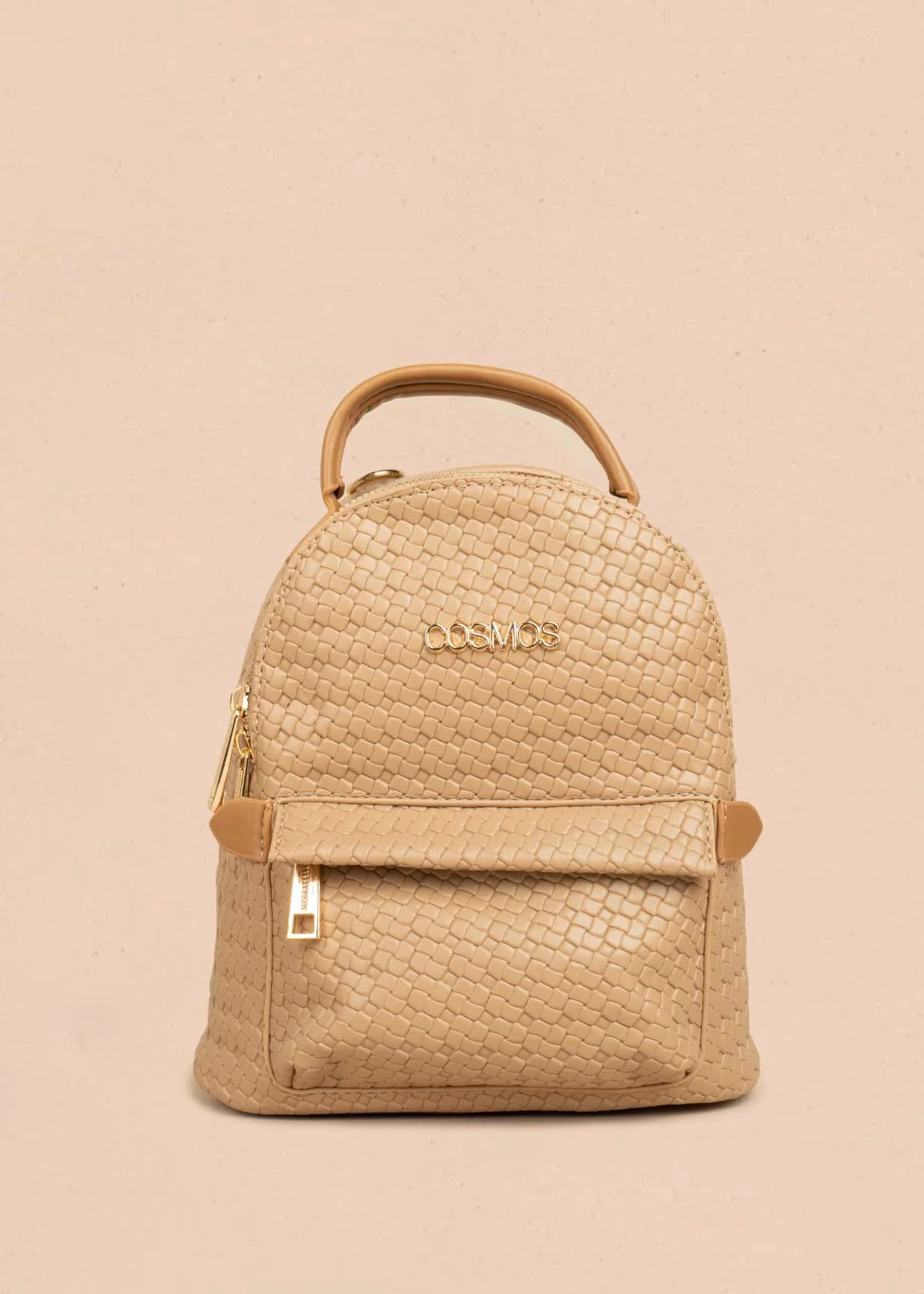 Morral color moca con bolsillo delantero y textura trenzada 106324
