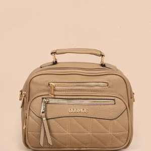 Bolso manos libres color moca con patrón acolchado 106337