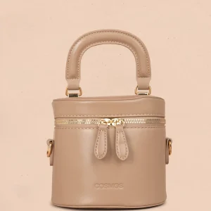 Bolso manos libres color moca diseño tipo mini baúl 106346