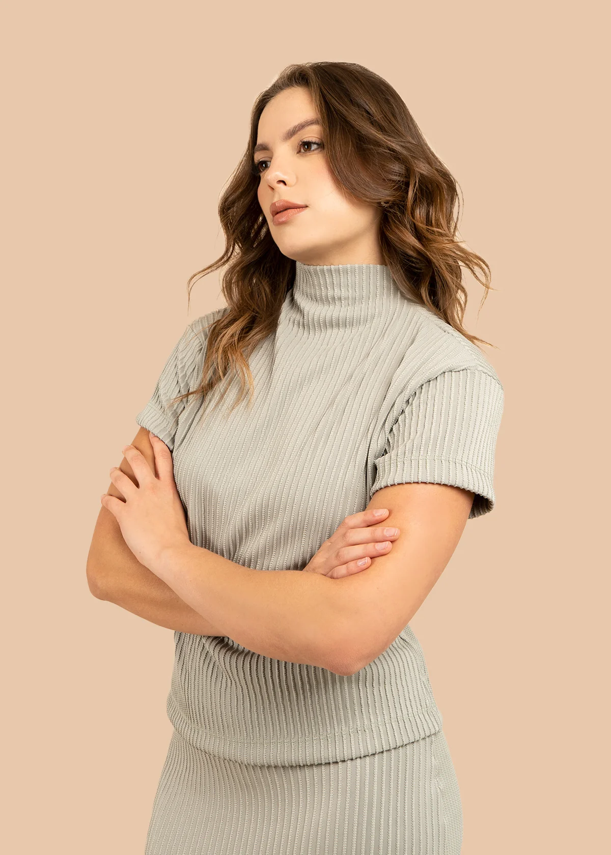 Blusa color verde con tejido acanalado y cuello alto 106384 - Imagen 4