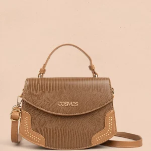 Bolso manos libres color café con textura croco y detalles dorados 106983