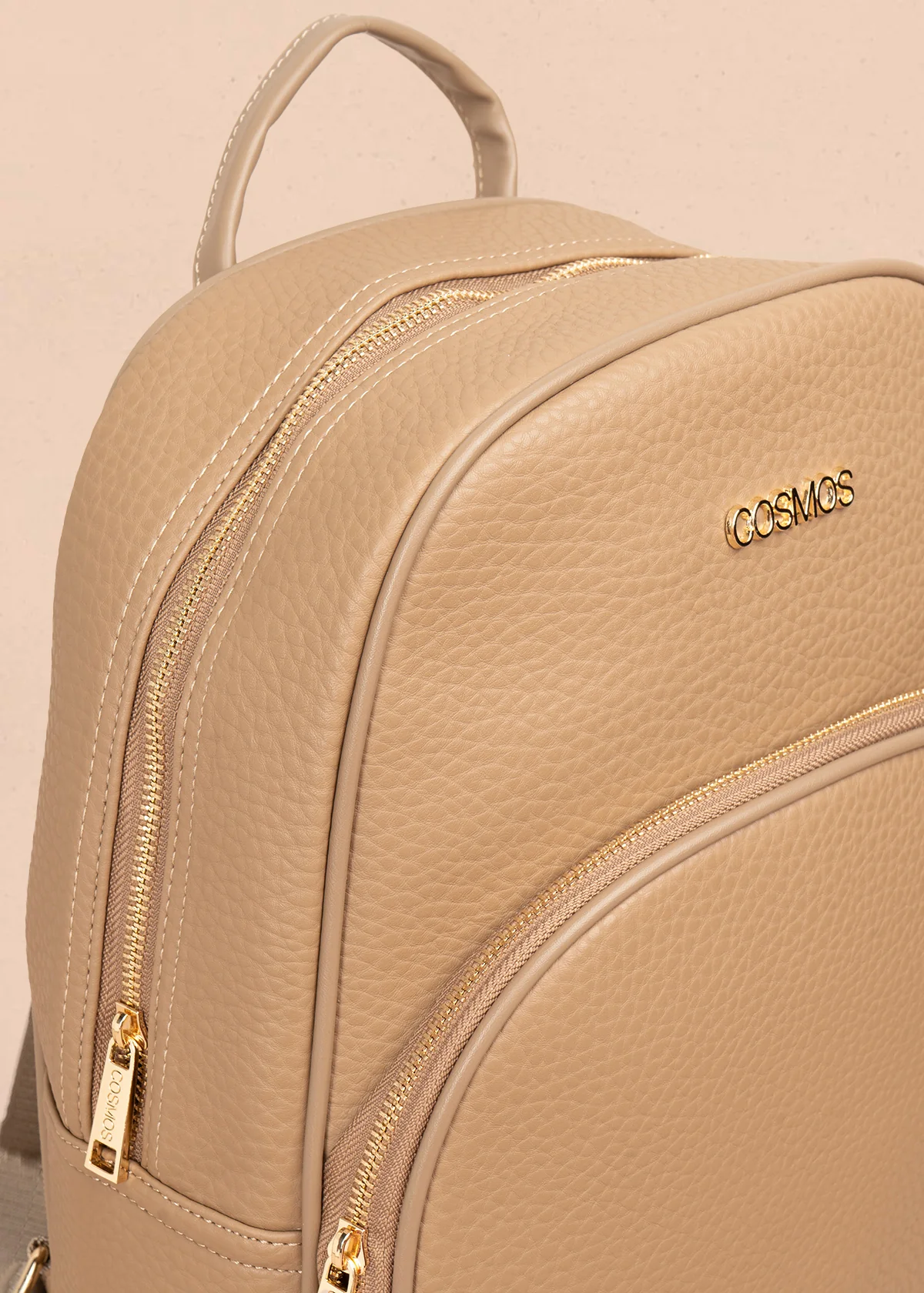 Morral casual color moca con cierre frontal 106986 - Imagen 4
