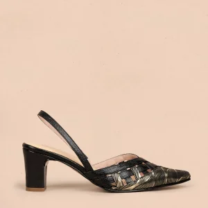 Tacones trabilla en cuero color negro con diseño entrelazado 107008