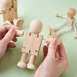 Robot De Madera Para Pintar